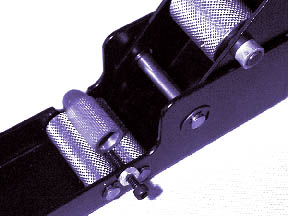 HCT-2 knurls